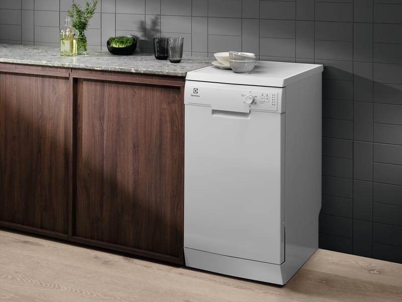 Посудомийна машина Electrolux ESA12110SW