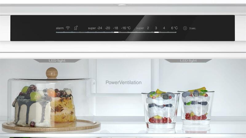Вбудований холодильник Siemens KB96NADD0
