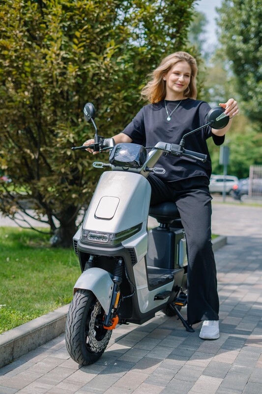 Електроскутер 2E FY70 Grey (2EESFYYS70J)