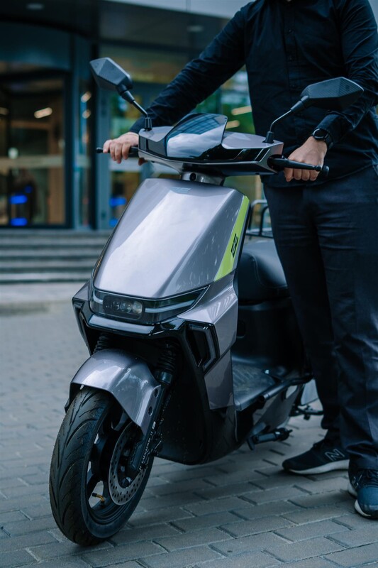 Електроскутер 2E S70 Grey (2EESS70PLUS)