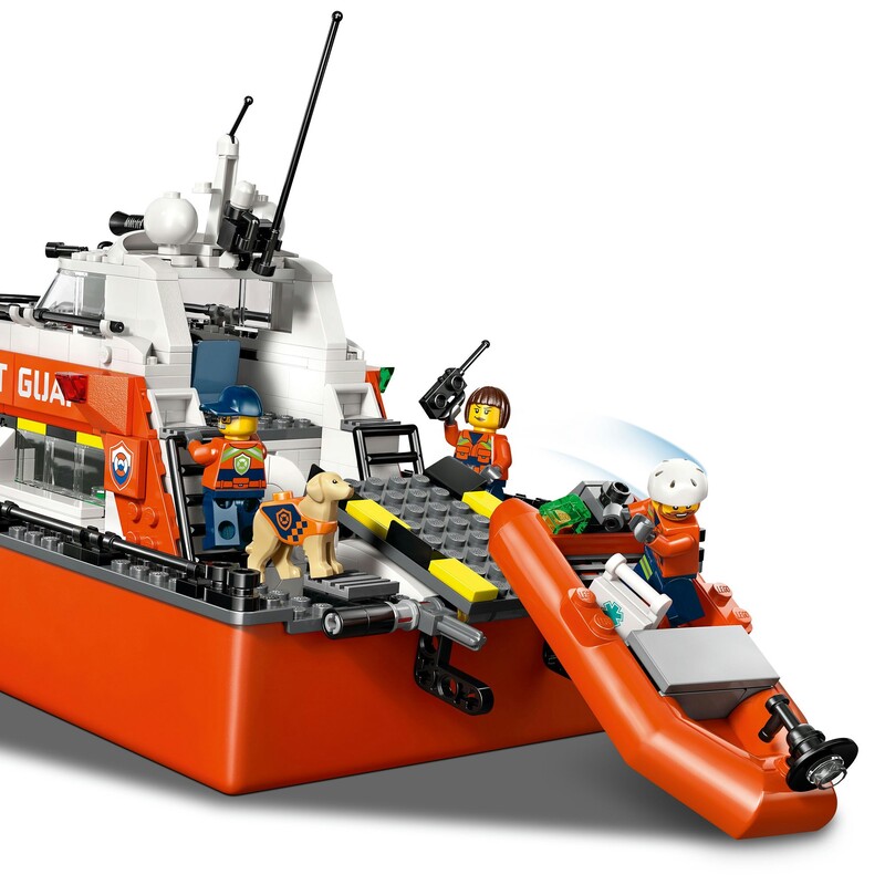 Конструктор LEGO City Спасательный катер и вертолет береговой охраны (60504)