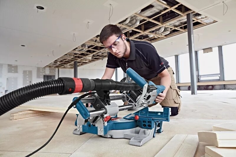 Пила Bosch Professional GCM 8 SJL (0.601.B19.100)