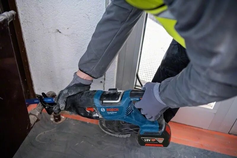 Ножовка Bosch Professional GSA 185-LI 18В (0.601.6C0.020) без АКБ и ЗУ
