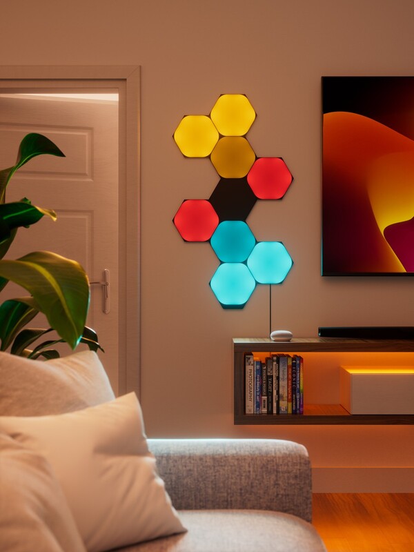 Дополнительные панели Nanoleaf Shapes Ultra Black Hexagons Expansion Pack, Apple HomeKit, 3 шт. (NL42-0101HX-3PK)