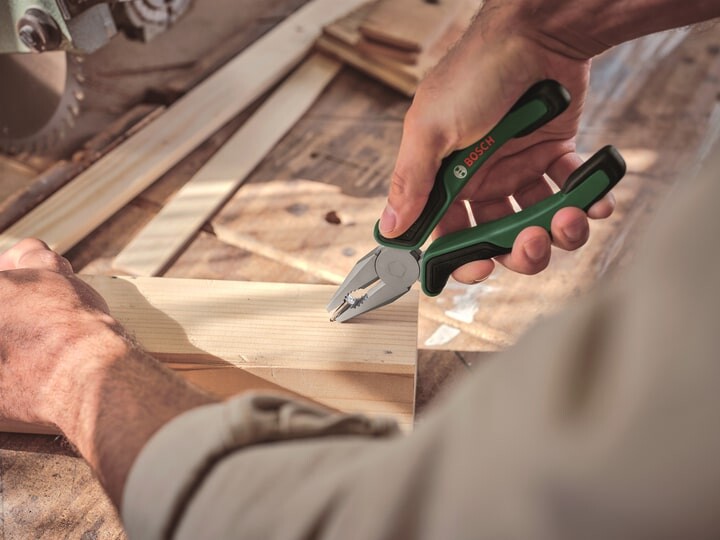 Плоскогубцы Bosch (1.600.A03.2VB)