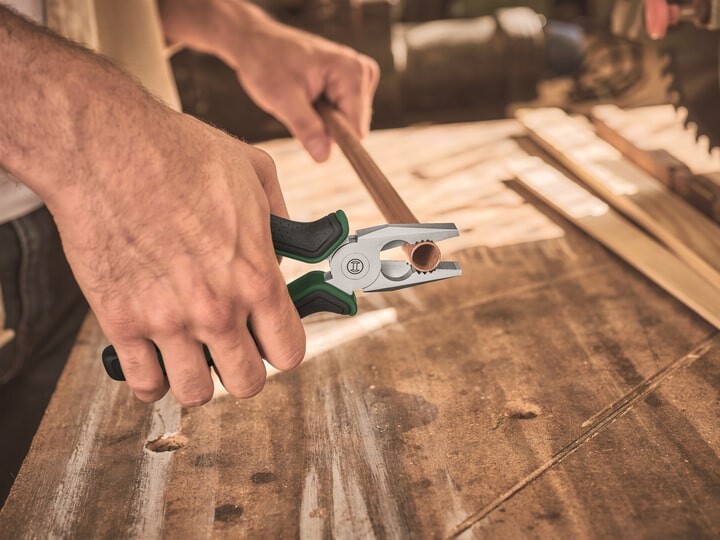 Плоскогубцы Bosch (1.600.A03.2VB)