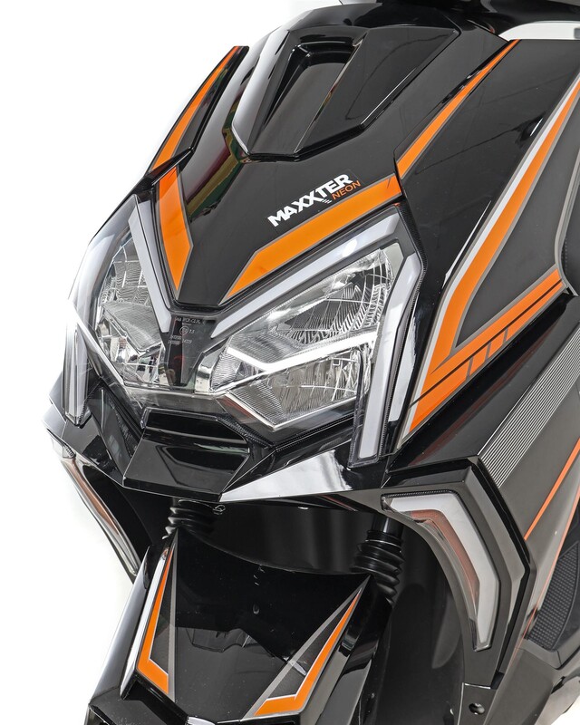 Електроскутер Maxxter Neon Black