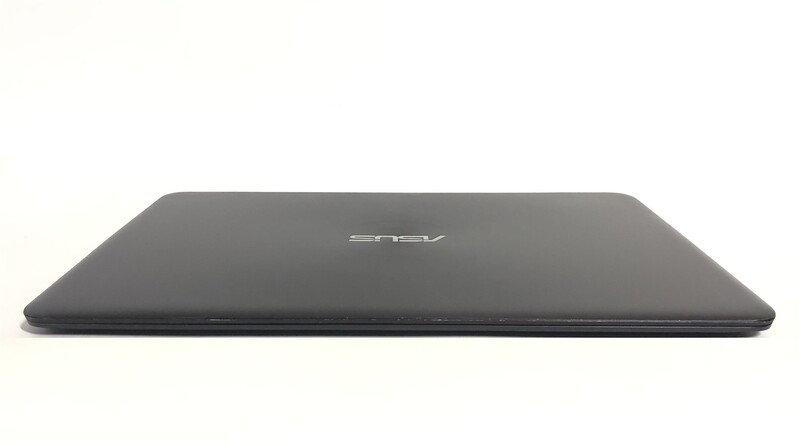Ноутбук Asus ZenBook UX305C / 13.3" FullHD IPS / M3-6Y30 / 8GB / 128GB SSD / Win10 - Б/у
