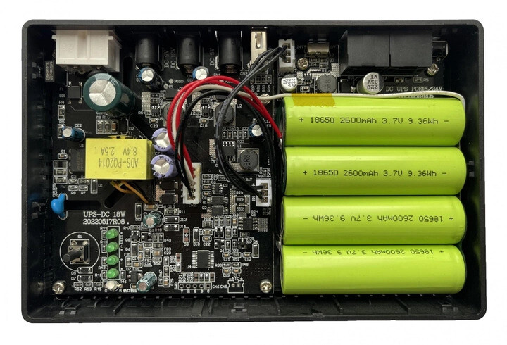 ИБП для роутеров/коммутаторов DC1018P DC UPS 10400 mAh Black (2020000426844)
