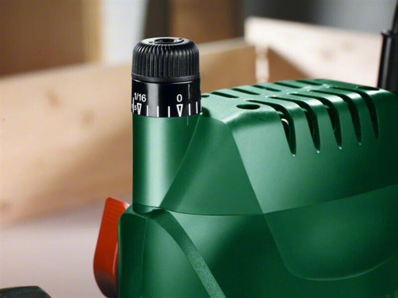 Фрезер Bosch POF 1400 (060326C801)