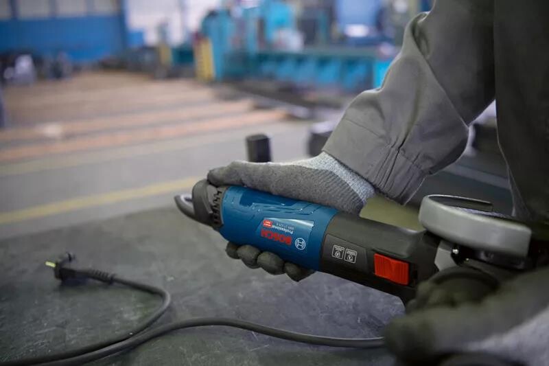 Шліфмашина Bosch Professional GWS 17-125 (0.601.7D0.200)