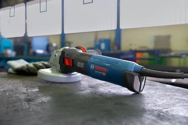 Шліфмашина Bosch Professional GWS 17-125 (0.601.7D0.200)