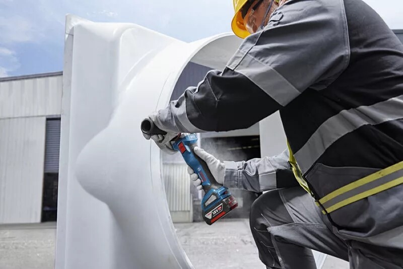 Шліфмашина Bosch Professional GWS 18V-11S (0.601.9N4.003)