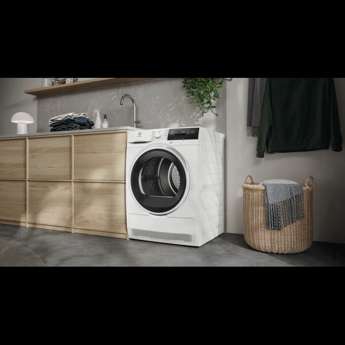 Сушильна машина Electrolux EW7D394U