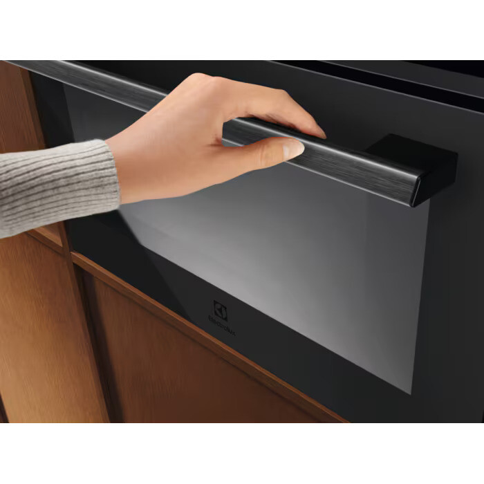 Вбудована мікрохвильова піч Electrolux EVM9E2XT