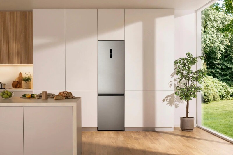 Холодильник Gorenje NRK620EAW4