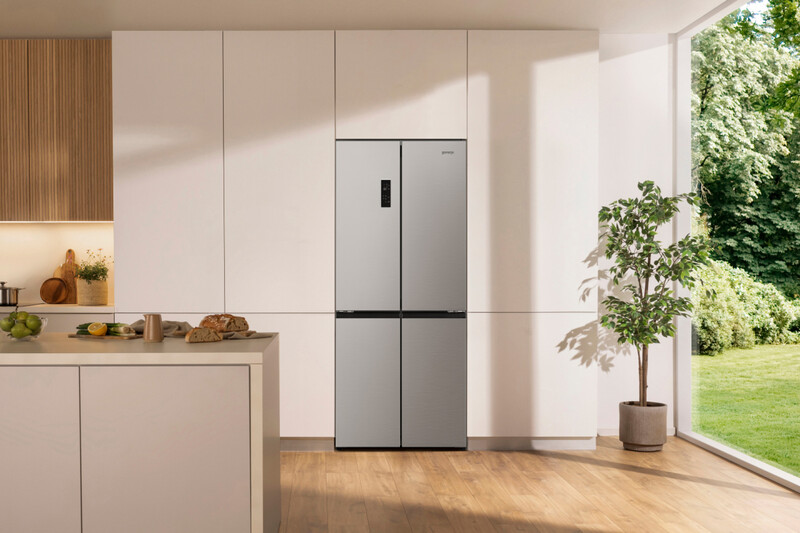 Холодильник Gorenje NRM819E61X