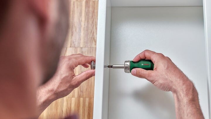 Викрутка Bosch з тріскачкою 6 насадок (1.600.A02.7PN)