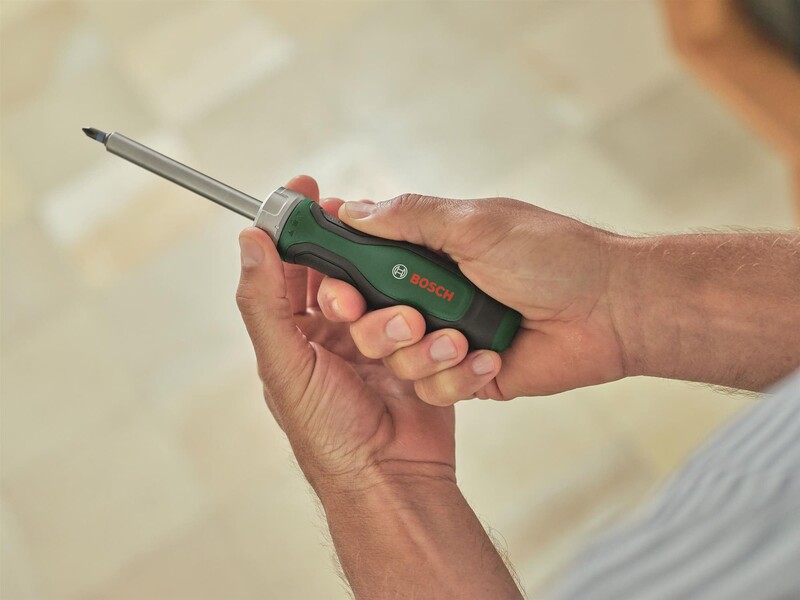 Викрутка Bosch з тріскачкою (1.600.A02.Z99)