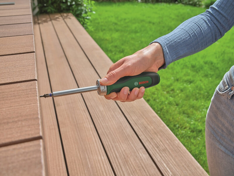 Викрутка Bosch з тріскачкою (1.600.A02.Z99)