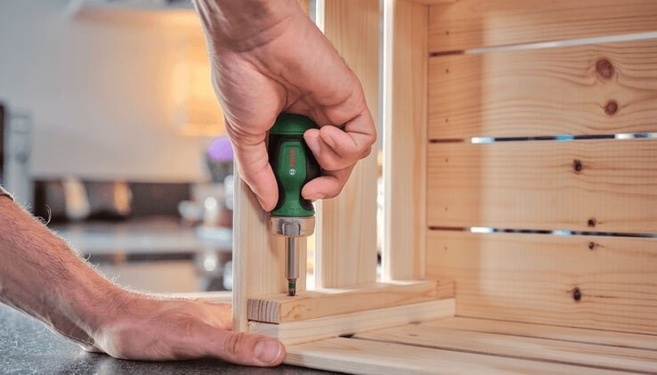 Отвертка Bosch с трещоткой, 6 насадок PZ1,PZ2,PH2,SL4,TX25,HEX5, рукоятка TPR (1.600.A03.2UZ)