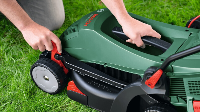 Газонокосарка Bosch UniversalRotak 34-405 (0.600.8A6.401)