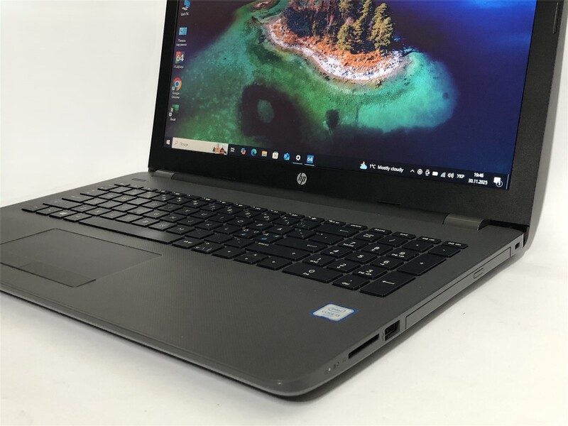 Ноутбук HP 250 G6 / 15.6" (1366x768) / i3-6006U / 8GB / 128GB SSD / Win10Pro - Б/у