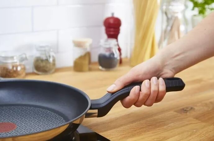 Сковорода Tefal Comfort Max 20 см (G7260244)