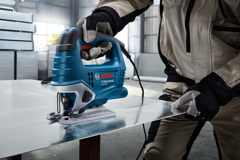 Лобзик Bosch Professional GST 750 (0.601.5B4.121)