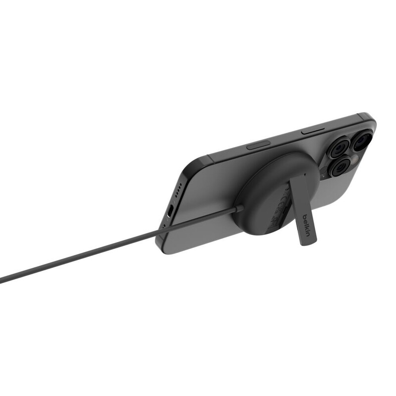 Бездротовий зарядний пристрій Belkin UltraCharge Magnetic Kickstand 15W Black (WIA011HQBK)