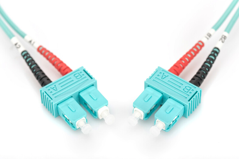 Оптический патч-корд Digitus SC/UPC-SC/UPC, 50/125, MM, OM3, duplex, 5м (DK-2522-05/3)