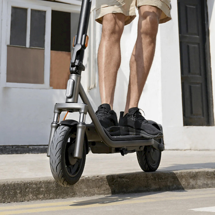 Электросамокат Xiaomi Electric Scooter 6 Lite Black BHR08R6GL