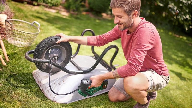Автомобільний компресор Bosch UniversalPump 18В (0.603.947.100) без АКБ та ЗП