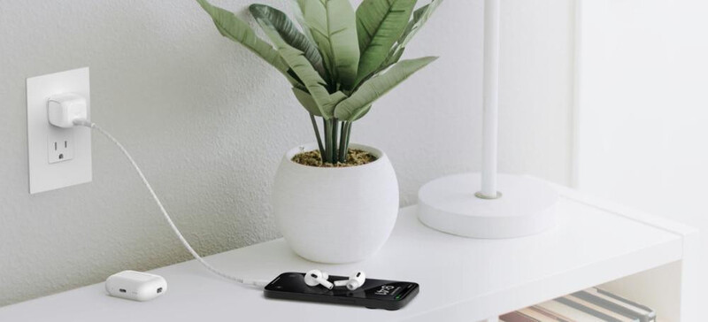 Мережевий зарядний пристрій Belkin BoostCharge Compact USB-C Wall Charger 30W + USB-C 1м White (WCA008KQ1MWH-B6)