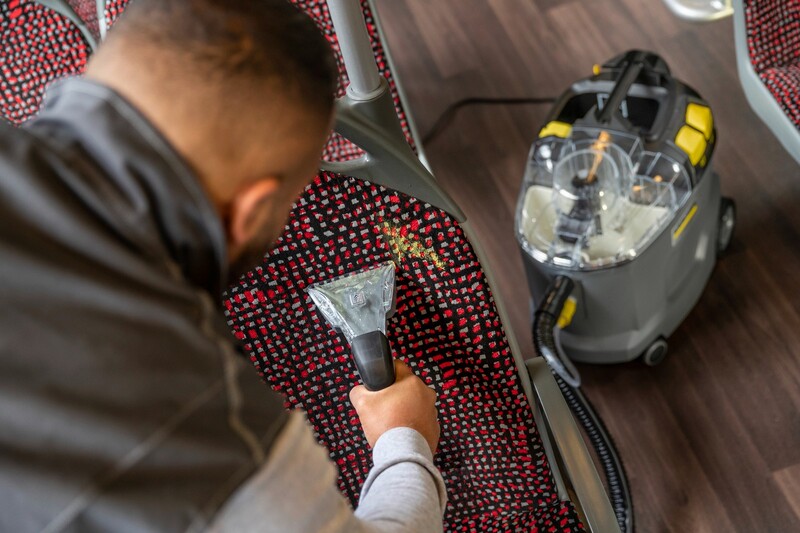 Пылесос Karcher Puzzi 8/1 Adv (1.100-241.0)