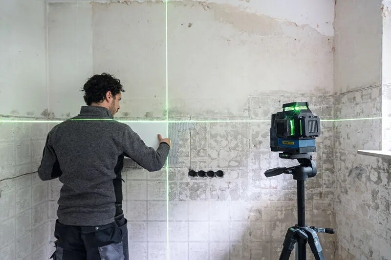 Нивелир лазерный Bosch GLL 12V-100-33 CG (0.601.065.400)
