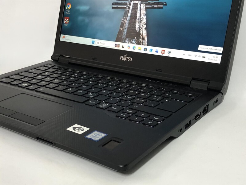 Ноутбук Fujitsu Lifebook E549 / 14" FullHD IPS / i5-8265U / 8GB / 256GB SSD / Win11Pro / Backlight / сканер відбитка - Б/в