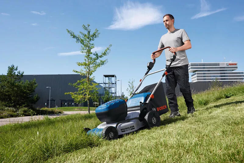 Газонокосарка Bosch Professional GRA 18V2-460 (0.600.8C8.000) без АКБ та ЗП