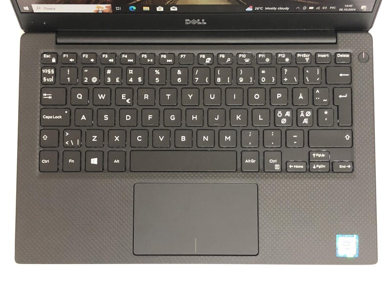 Ноутбук Dell XPS 13 9360 / 13.3" FullHD IPS / i7-7500U / 8GB / 256GB SSD / Win10Pro / Backlight - Б/в