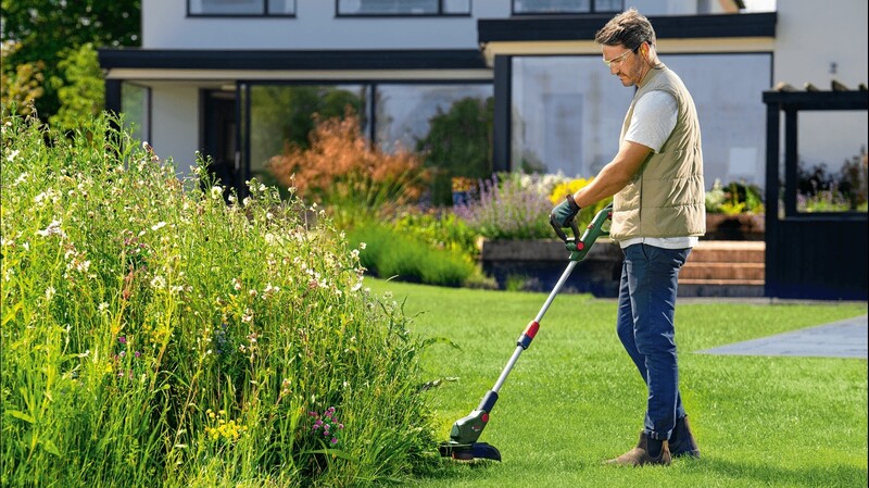 Триммер Bosch UniversalGrassCut 18V-26-500 (0.600.8C1.F00)