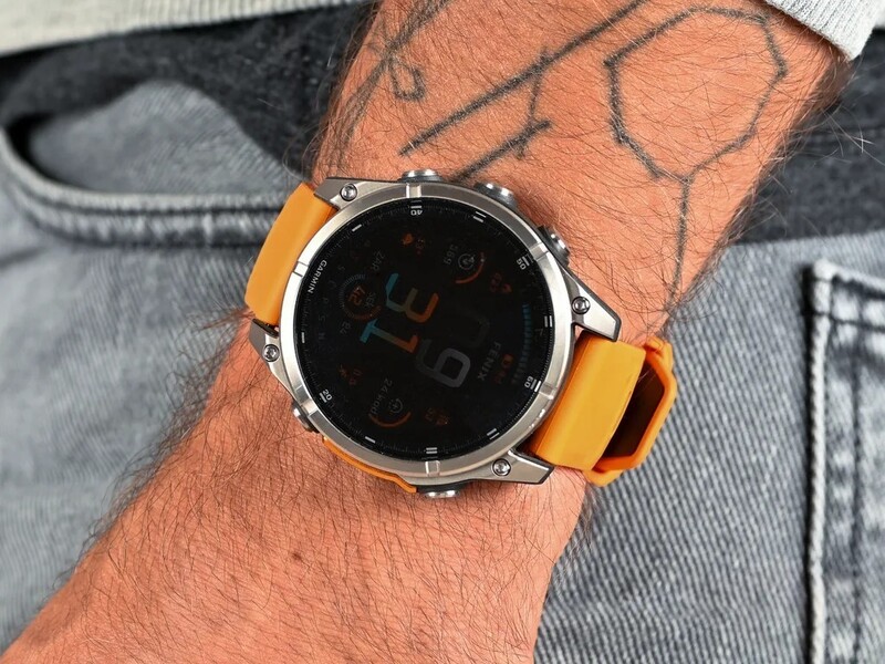 Смарт-часы Garmin Fenix 8 47mm AMOLED Sapphire Titanium with Spark Orange/Graphite Silicone Band (010-02904-11)