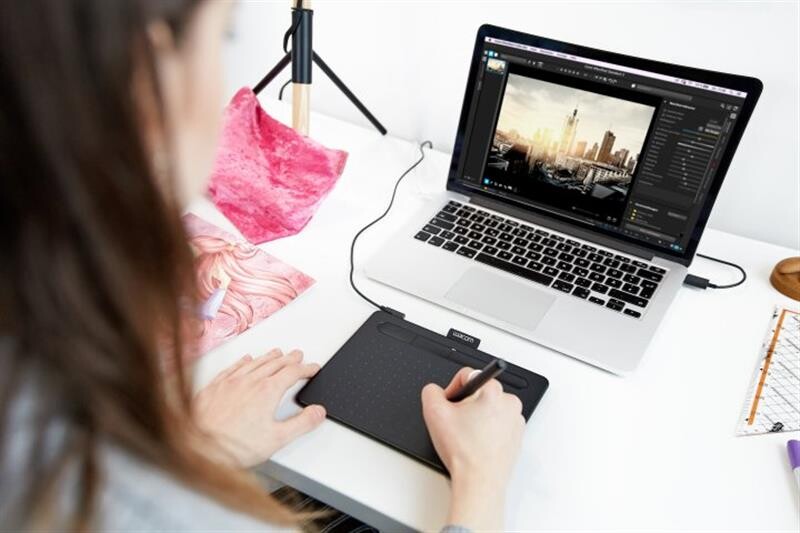 Графічний планшет Wacom Intuos S Black (CTL-4100K-S)