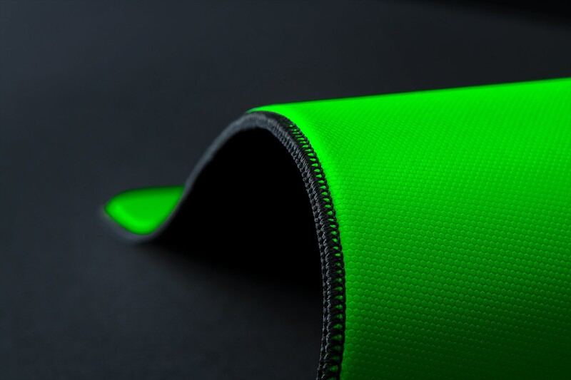 Ігрова поверхня Razer Gigantus V2 PRO Speed L (RZ02-05490900-R3M1)