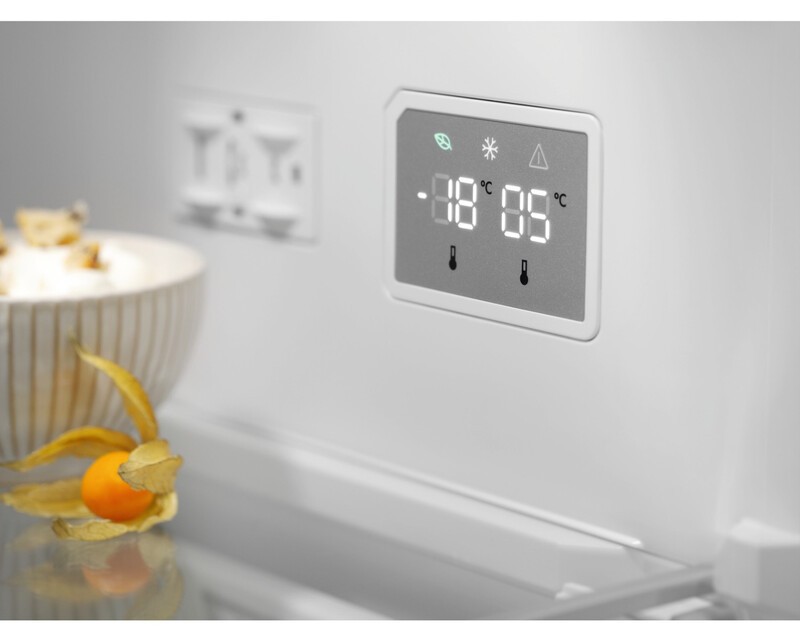 Холодильник Electrolux LNT7ME36K2