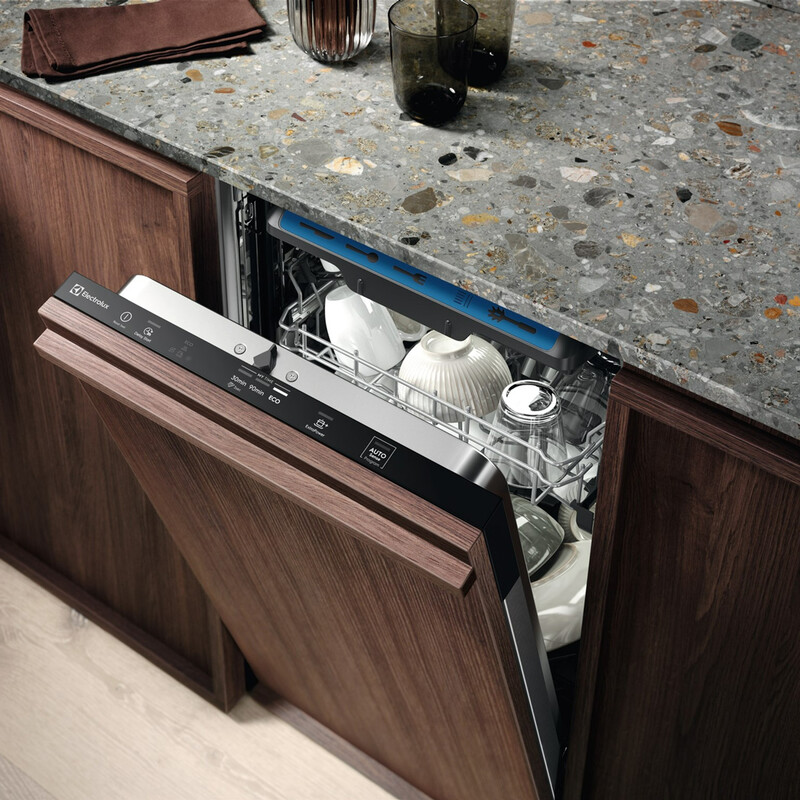 Встраиваемая посудомоечная машина Electrolux EEA13200L