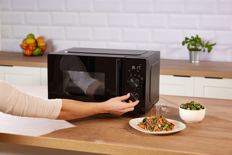 Мікрохвильова піч Gorenje MO20AE2B5