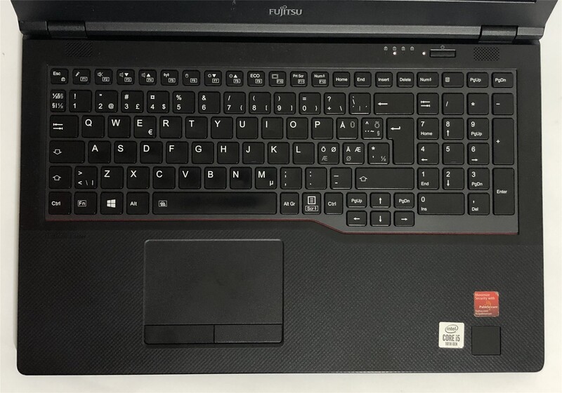 Ноутбук Fujitsu Lifebook E5510 / 15.6" FullHD IPS / i5-10210U / 8GB / 256GB SSD / 4G/LTE / Win11Pro / Backlight / сканер відбитка - Б/в