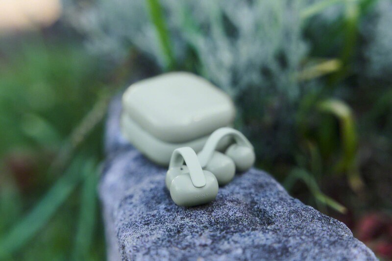 Bluetooth-гарнітура Sony LinkBuds Clip Green (WFLC900G.E)