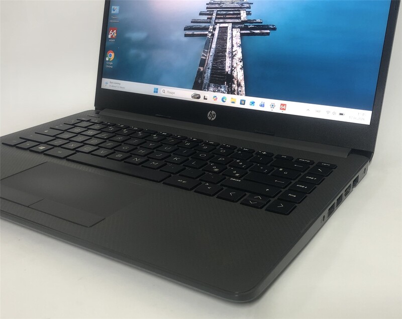 Ноутбук HP 240 G8 / 14" FullHD IPS / i5-1035G1 / 8GB / 256GB SSD / Win11Pro - Б/в