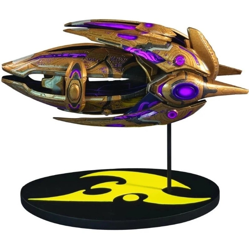 Коллекционная фигурка Dark Horse StarCraft Limited Edition Golden Age Protoss Carrier Ship Replica (3008-720)